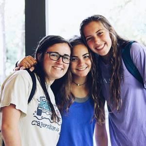 Meet your Posher, Claire